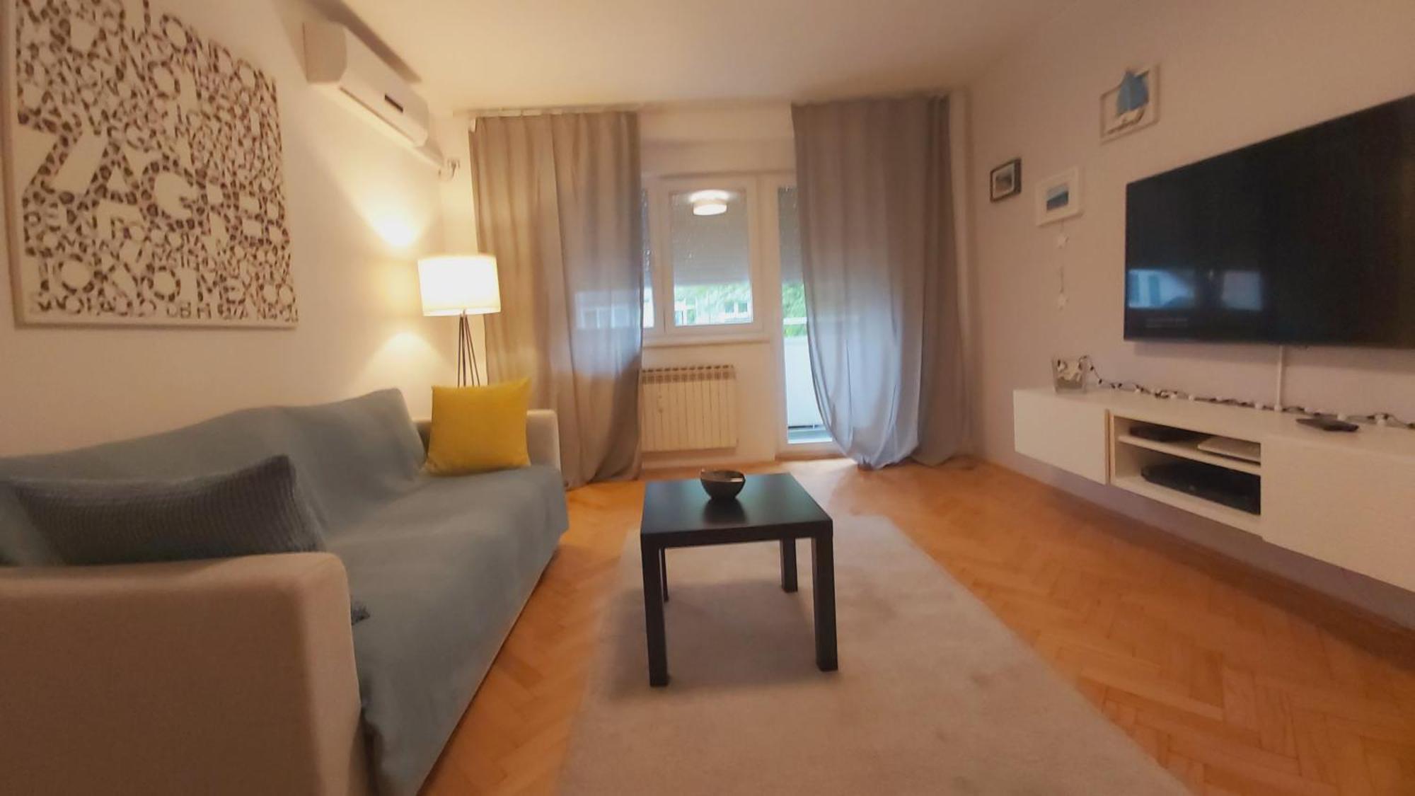 Apartment Sarita ซาเกร็บ ภายนอก รูปภาพ
